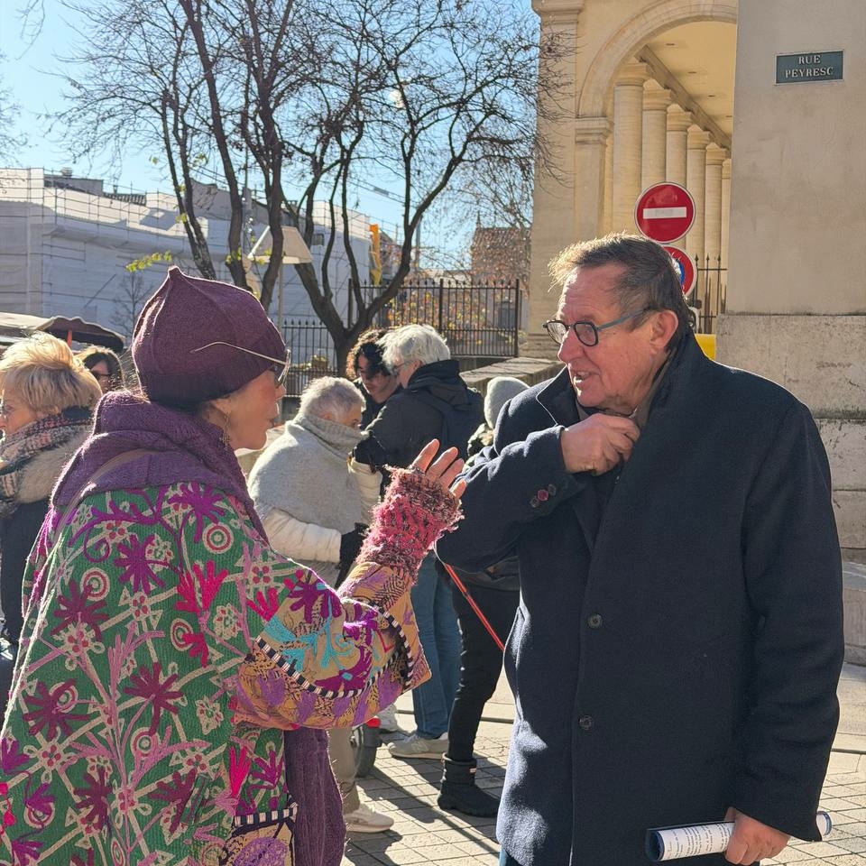 5992576111163935528_121